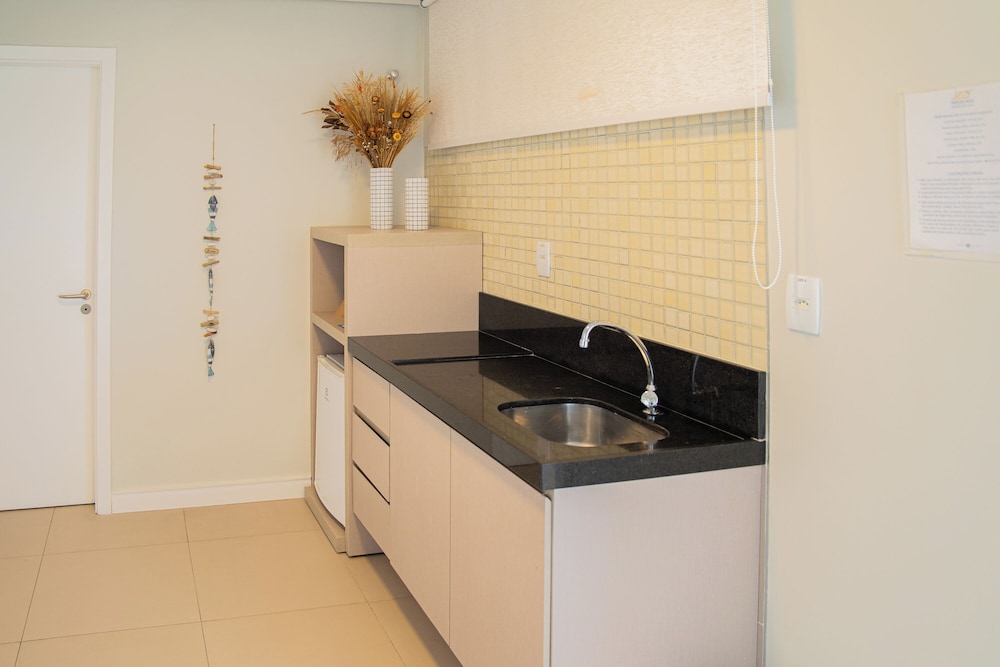 Family Room - Photo 6