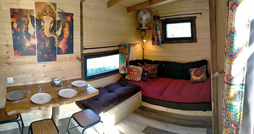 Romantic Bungalow photo 3