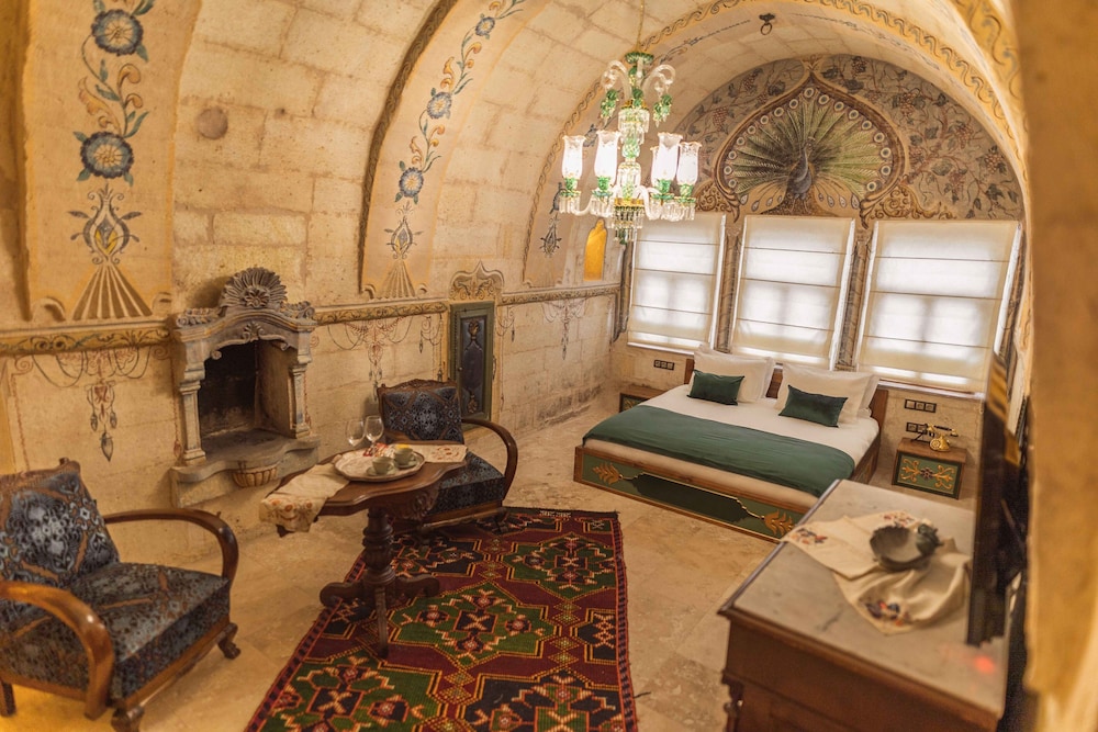 Panoramic Room