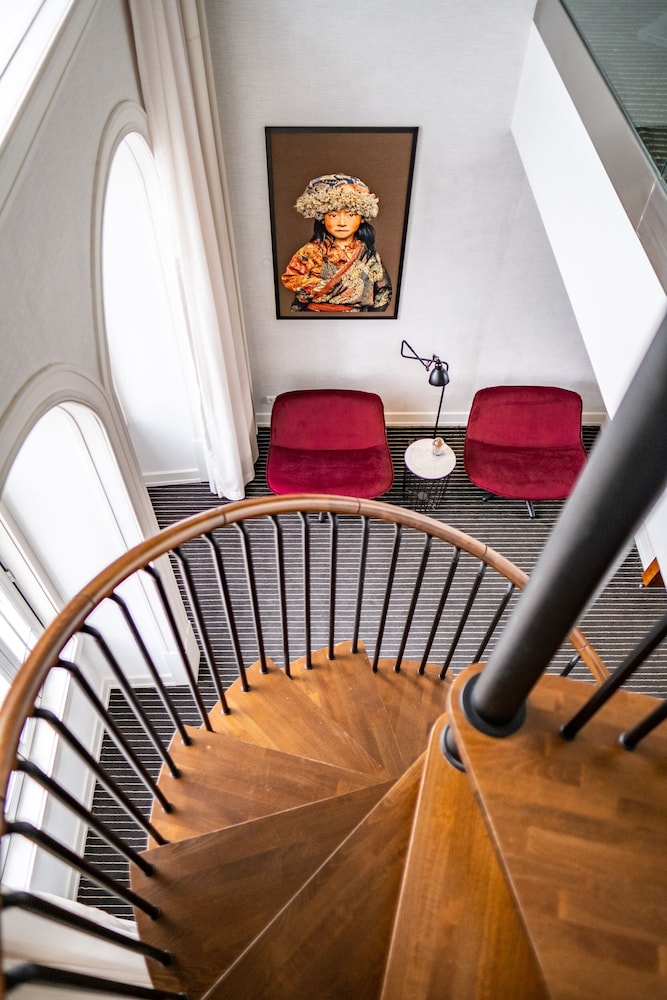 Duplex - Photo 2
