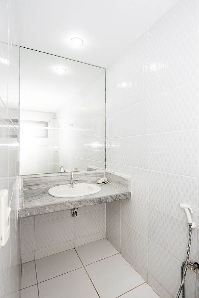 Standard Triple Room - Photo 4