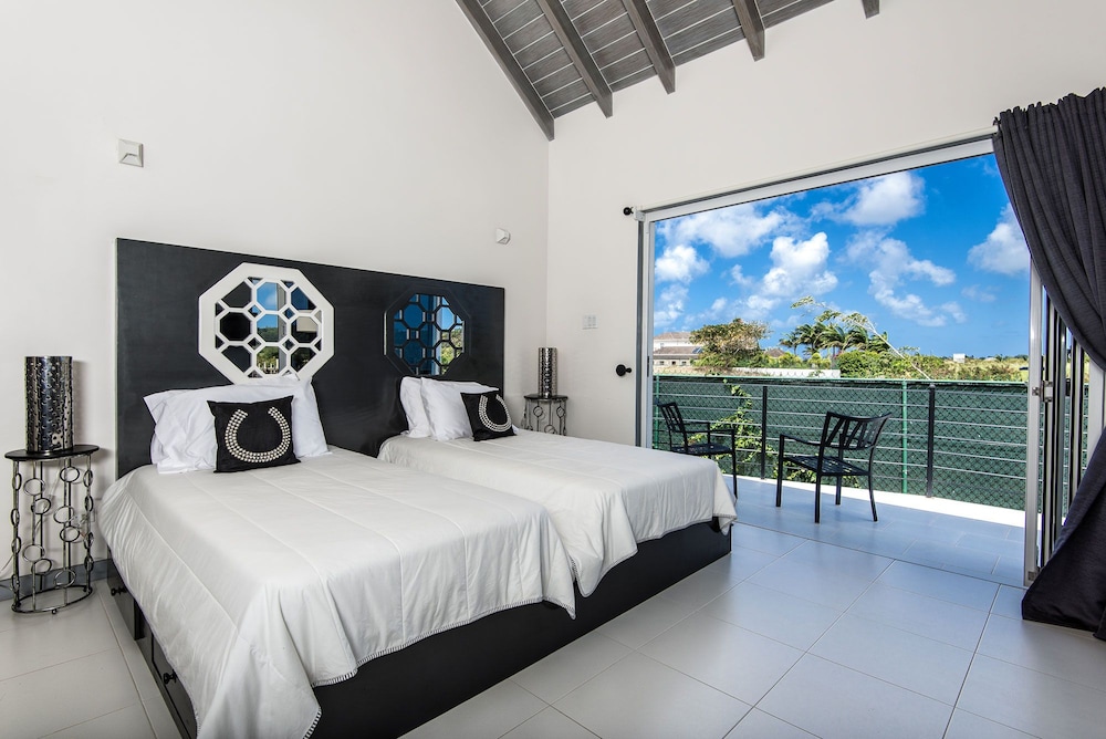 Luxury Villa (7 bedrooms - with Butler) photo 2