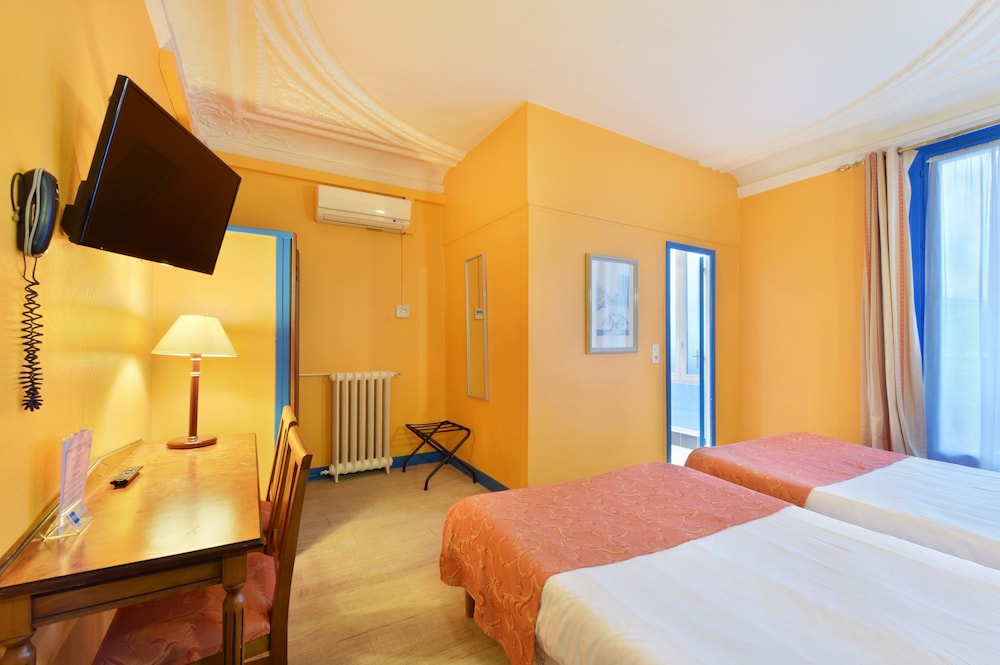 Quadruple Room photo 3