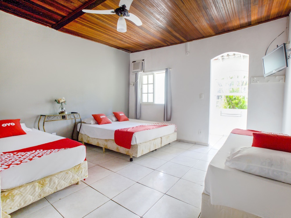 Quadruple Room (1 Double Bed + 2 Single Beds)