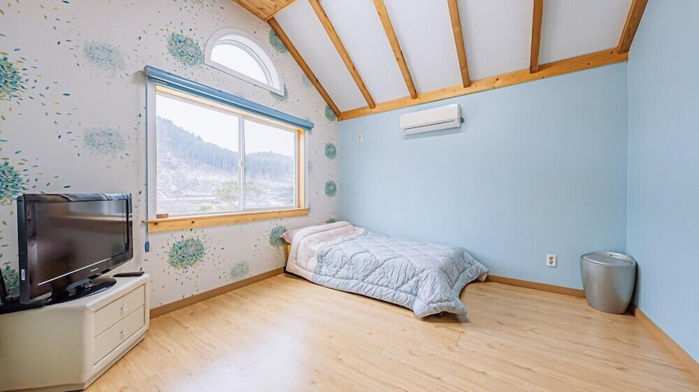 Room (Min Deul Le) - Photo 6