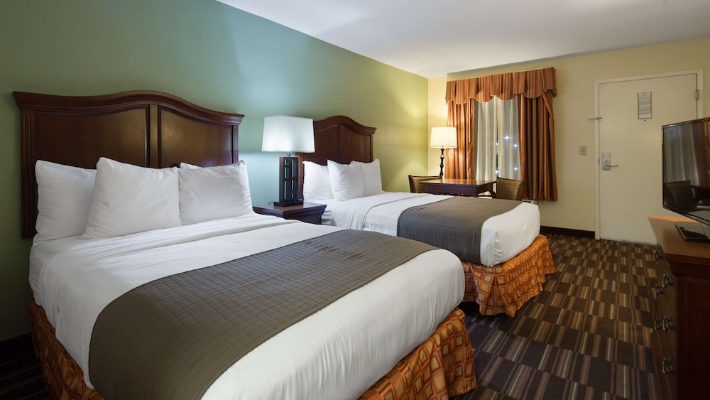 Standard Room, 2 Double Beds, Smoking, Refrigerator & Microwave (Pet Friendly)