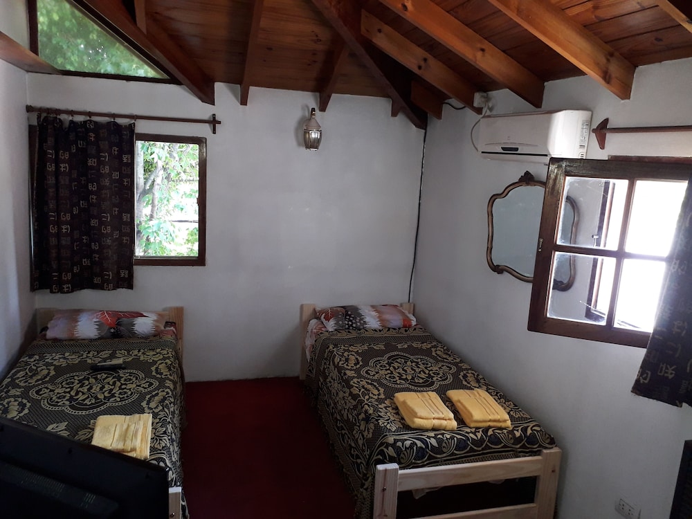 Classic Room, 2 Twin Beds, Non Smoking, Pool View photo 1