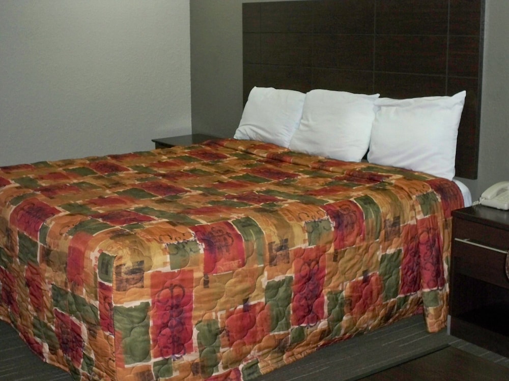 Standard Room, 1 King Bed - Photo 18