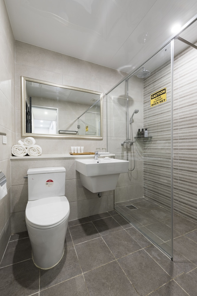 Royal Suite, 2 Bedrooms photo 2