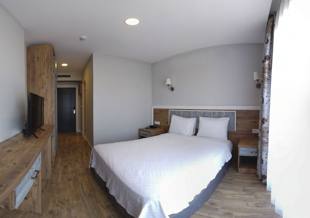 Standard Room photo 2