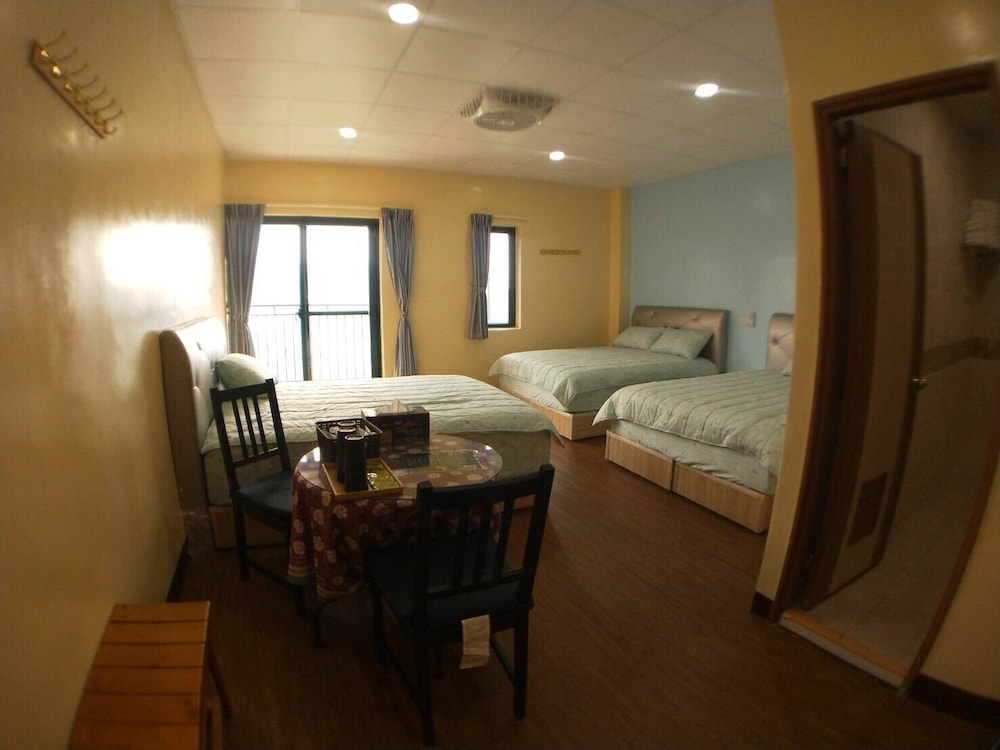 Family Room, Mountain View (6PAX) photo 2