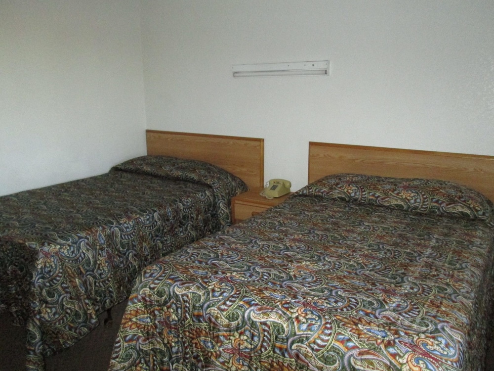Standard Room, 2 Double Beds, Non Smoking photo 1
