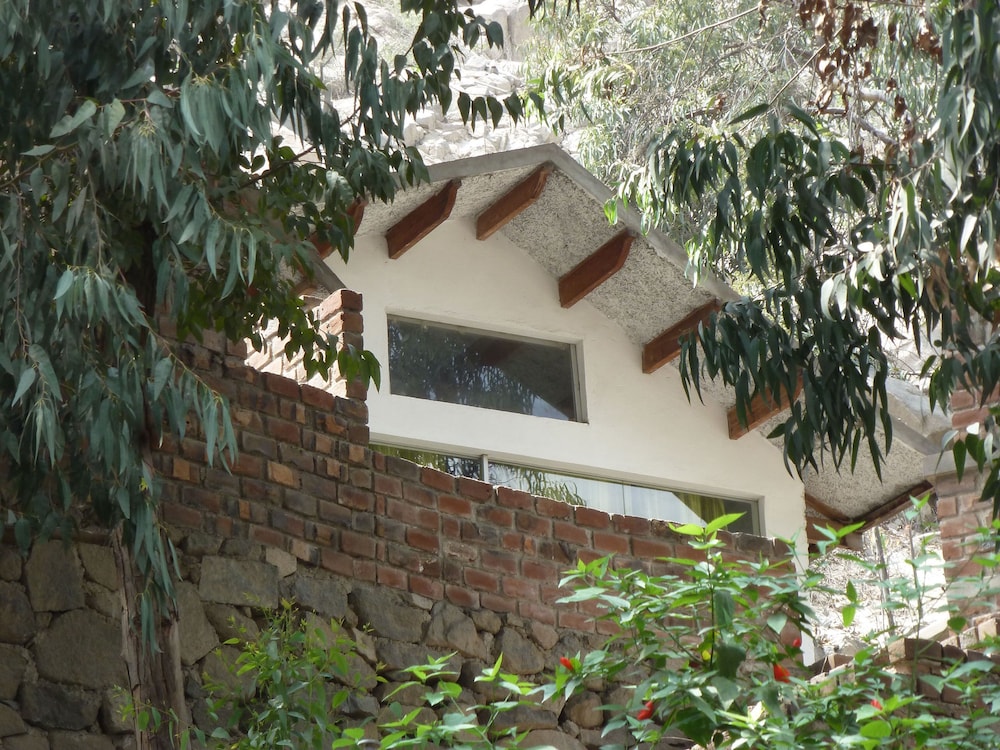 Romantic Bungalow photo 2