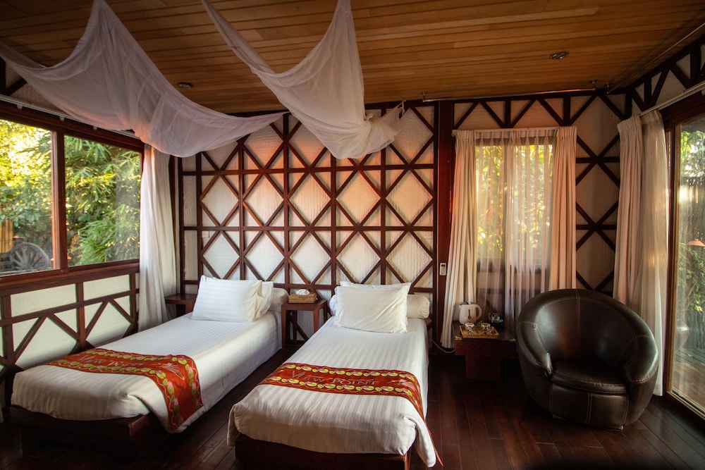 Signature Residence Suite photo 3