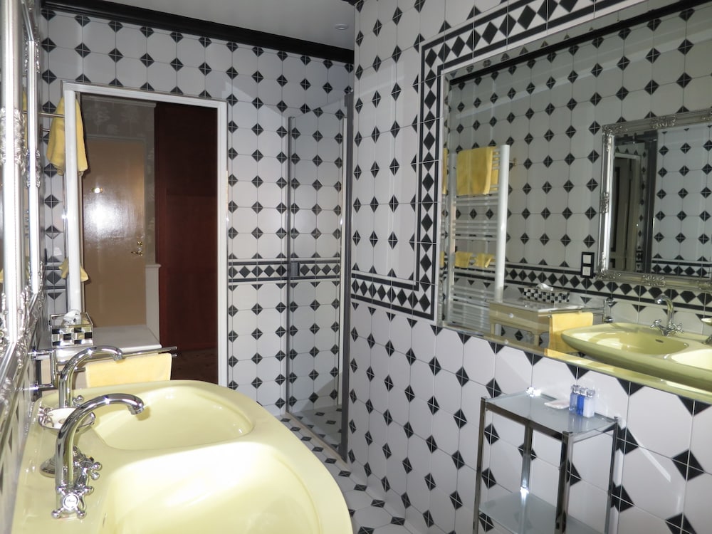 Luxury Double Room (Old England) photo 3