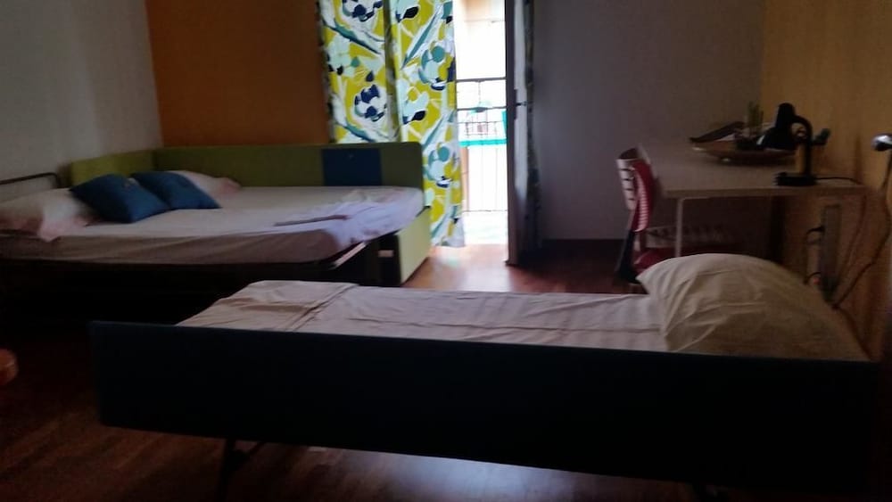 Triple Room, Kitchenette photo 1