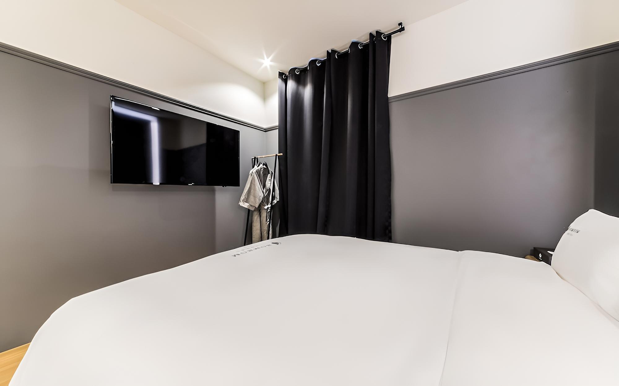 Room (Deluxe room) - Photo 10