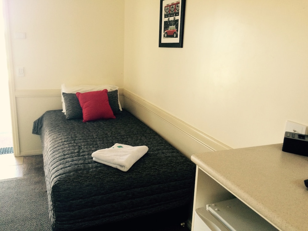 Classic Single Room, 1 Twin Bed photo 3