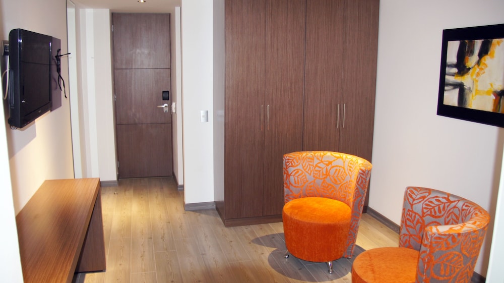 Deluxe Room - Photo 4