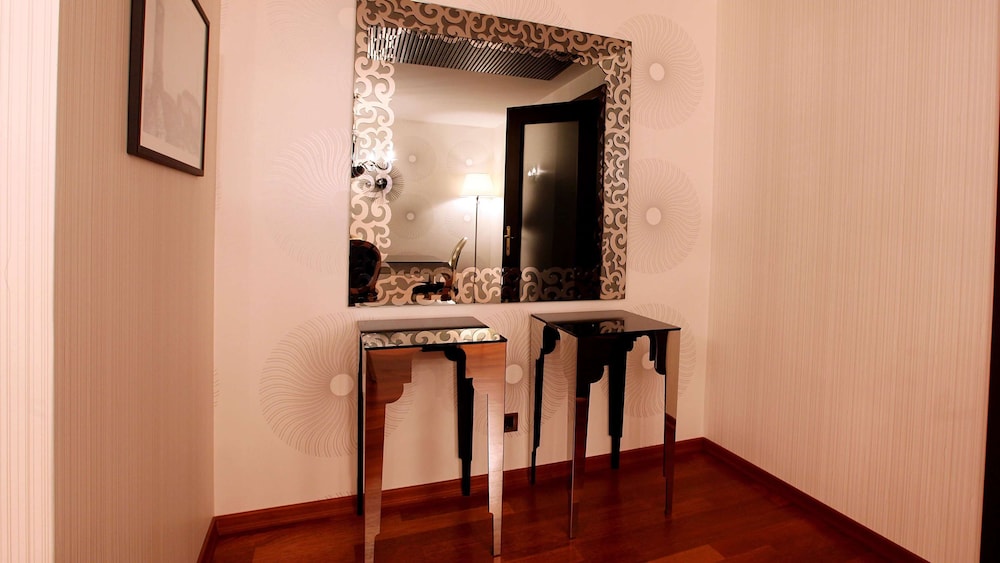 Executive Suite photo 3