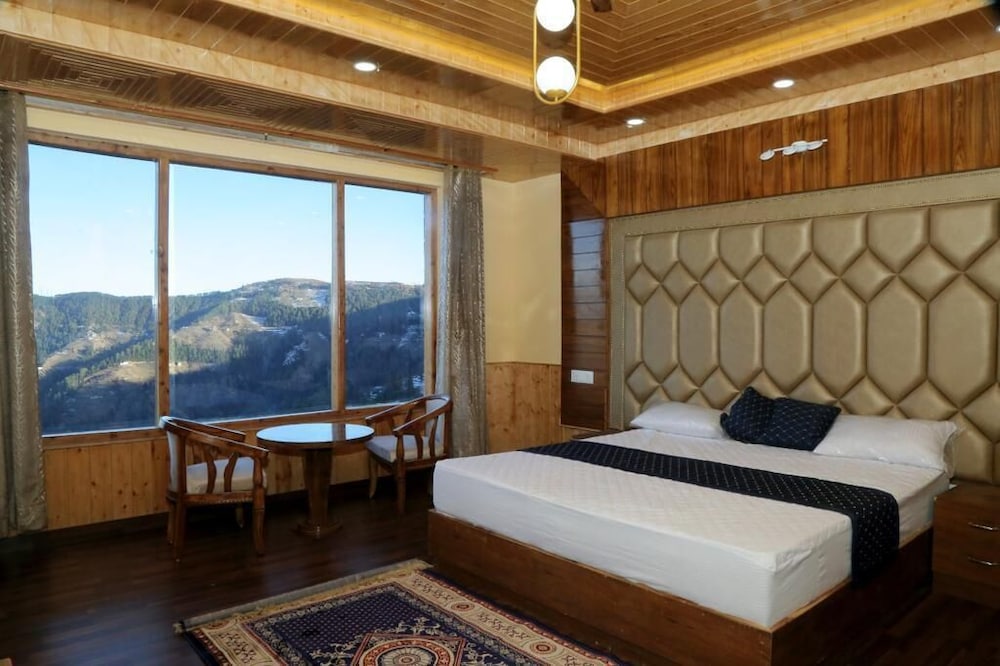 Executive Room photo 2