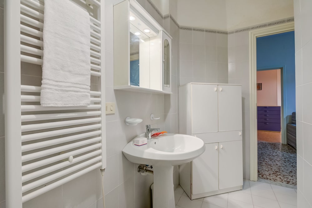 Family Apartment, 1 Bedroom (Laigueglia Holidays - 200m From Sea) photo 3