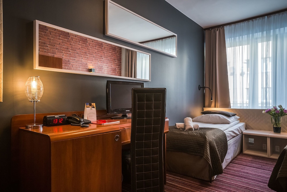 Basic Double Room Single Use photo 3