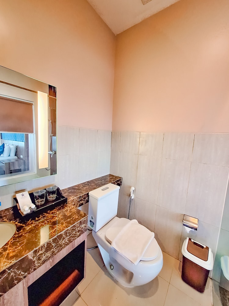 Premium Twin Room - Photo 6