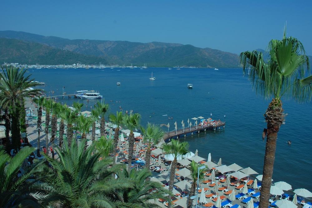 Standard Room, Partial Sea View photo 3