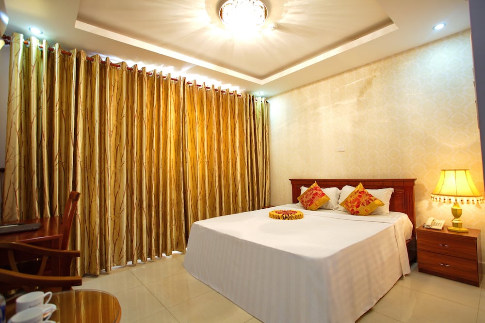 Superior Double Room, City View photo 3