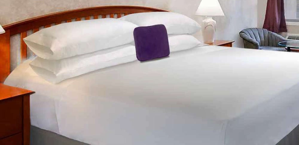 Room, 2 Queen Beds - Photo 7