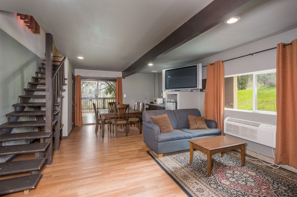 Cottage, 1 Bedroom, Balcony (Pool Access) photo 3