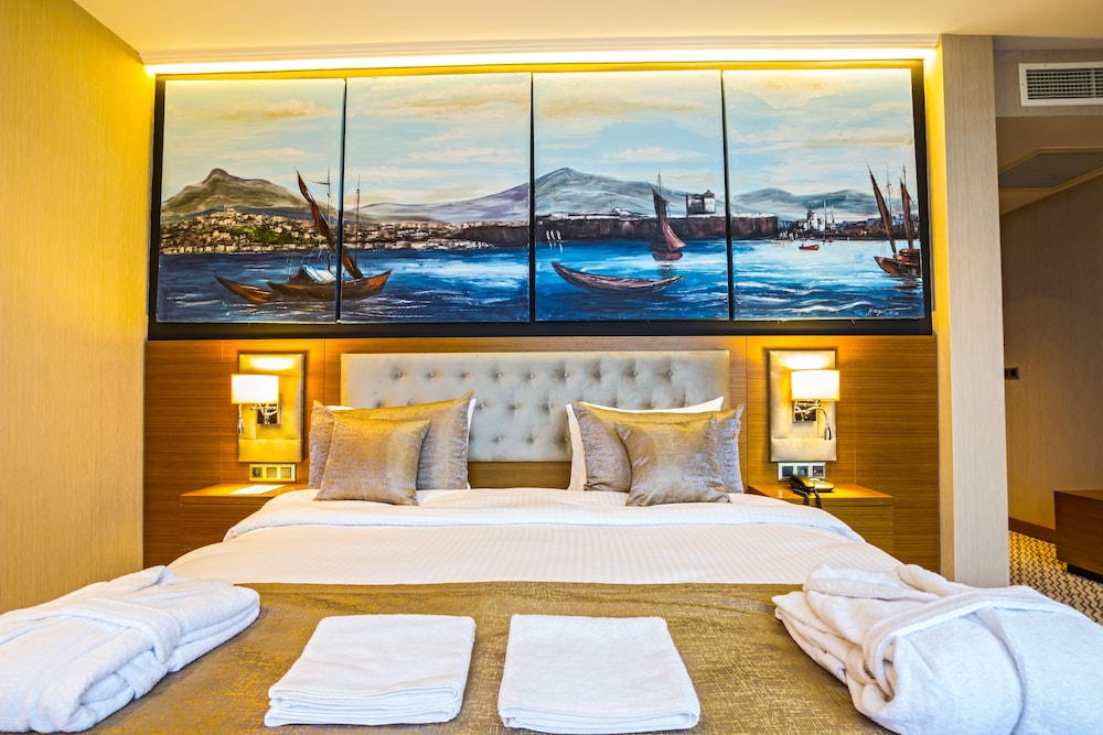 Standard Double or Twin Room photo 1