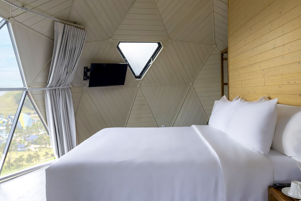 Diamond Bungalow Twin - Photo 8