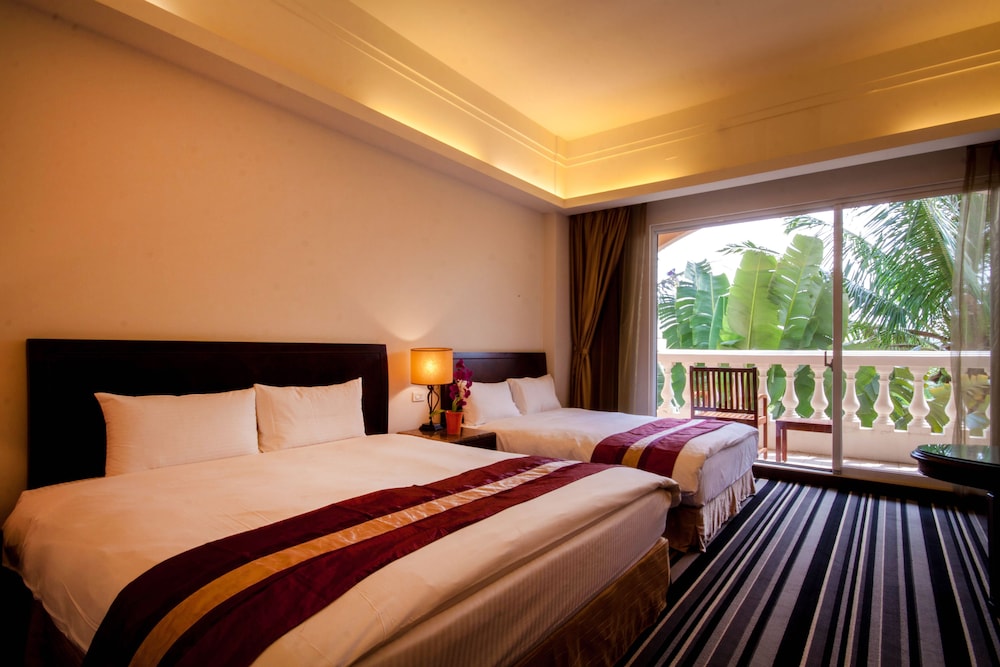 Deluxe Quadruple Room
