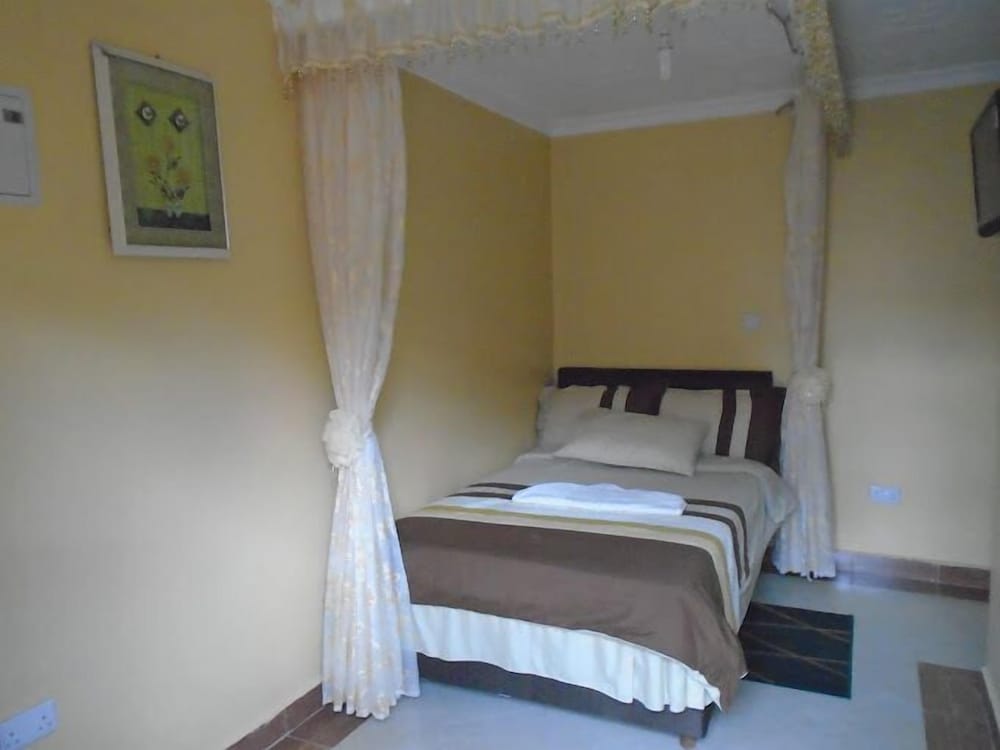 Classic Single Room, City View