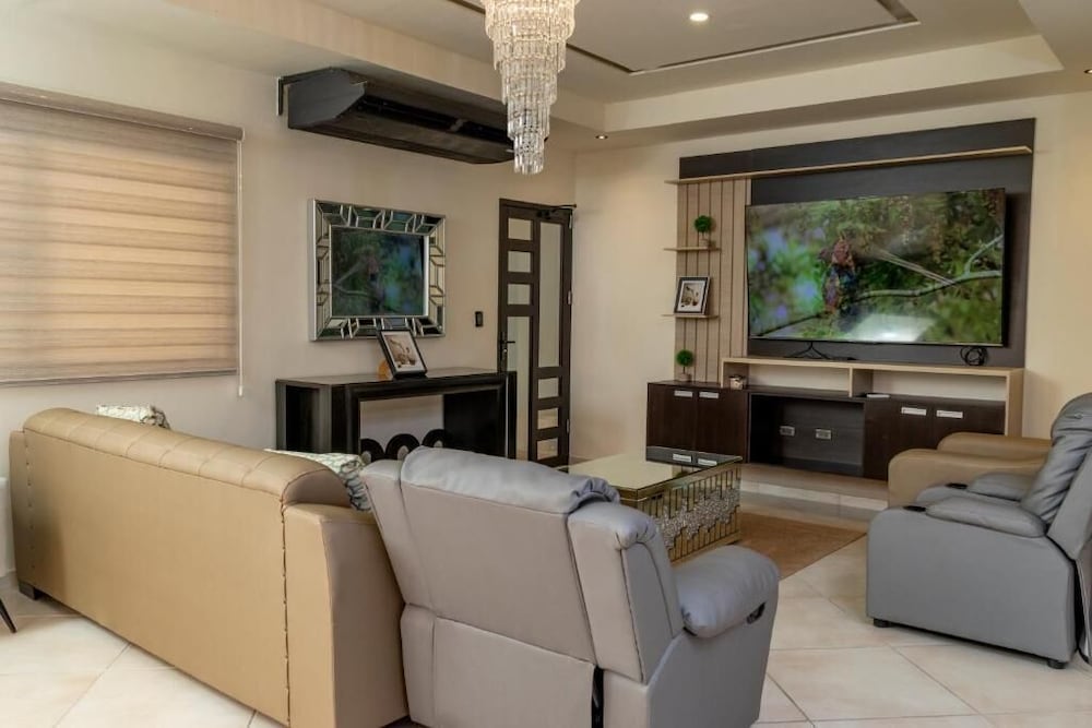 Deluxe Suite, Garden View photo 2