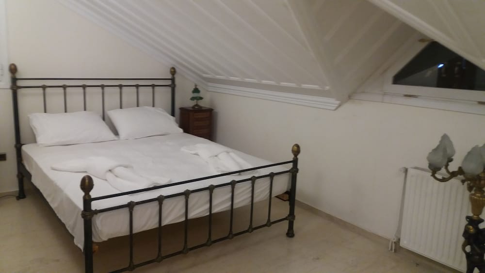 Villa, 3 Bedrooms, Mountainside photo 1
