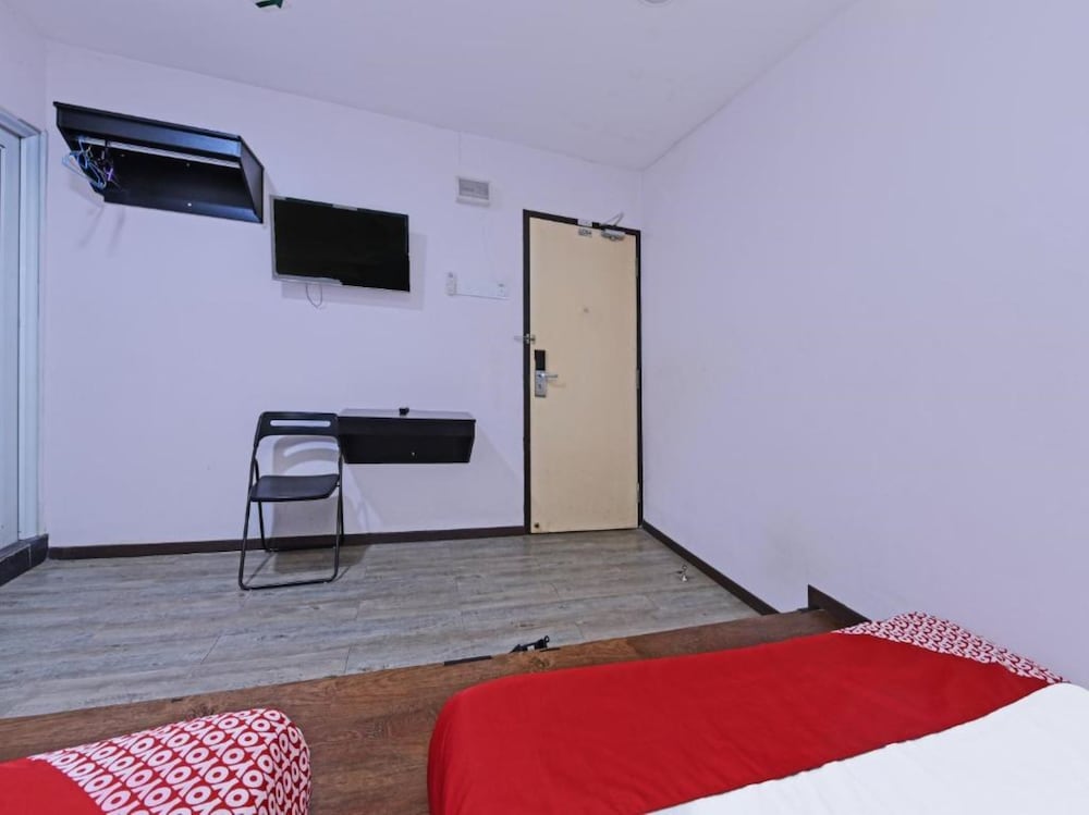 Family Room photo 2