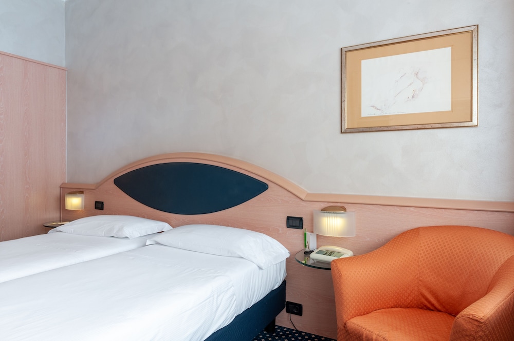 Double Room, 2 Twin Beds - Photo 2