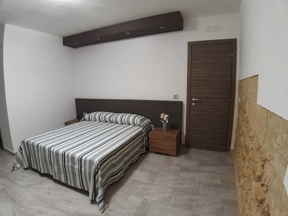 Panoramic Apartment, City View, Tower photo 1