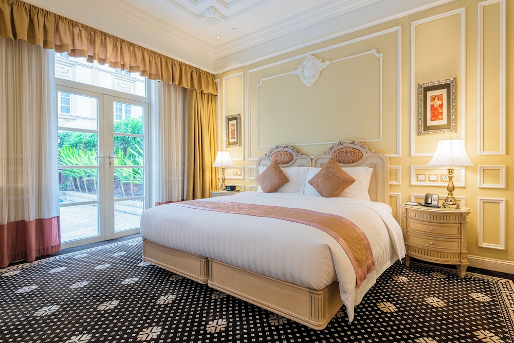 Deluxe Suite, Garden View - Photo 2