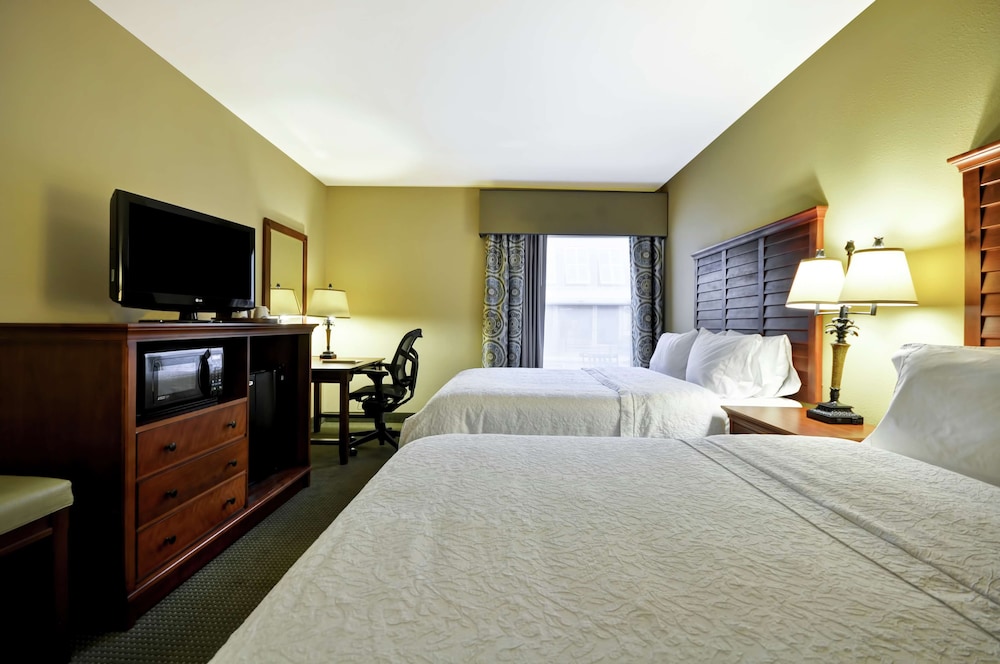ADA Room, 2 Queen Beds, Non Smoking - Photo 4