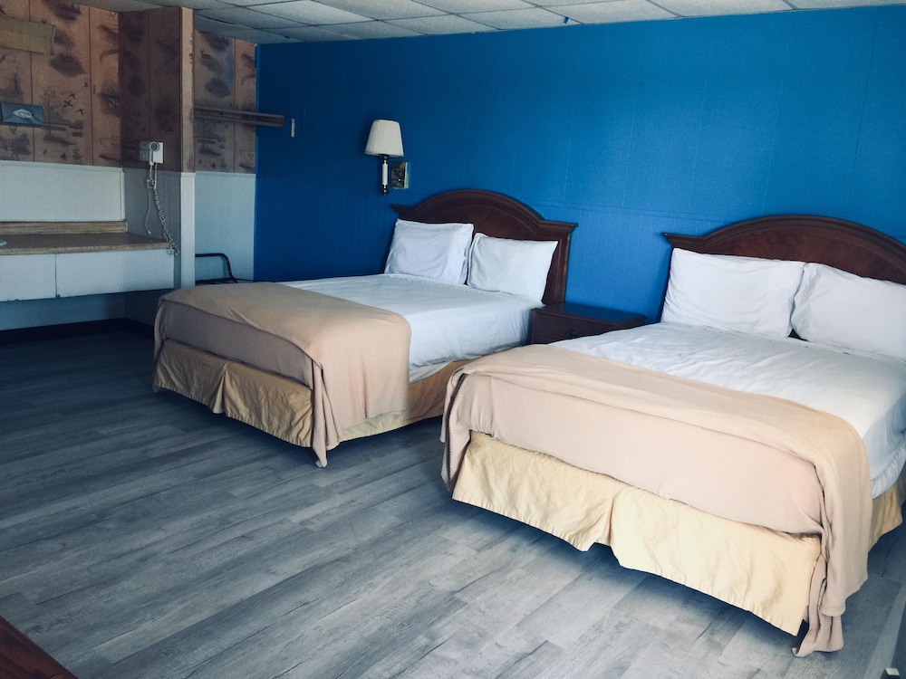 Standard Room, 2 Double Beds, Non Smoking photo 1