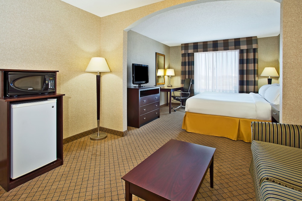 Standard Room, 1 King Bed - Photo 3