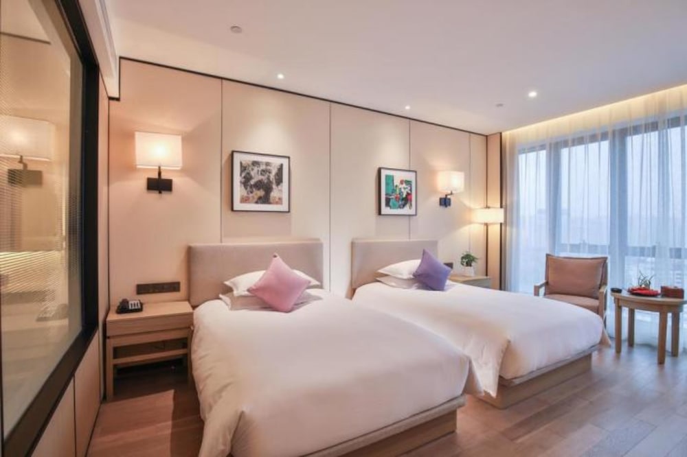 Executive Twin Room - Photo 2