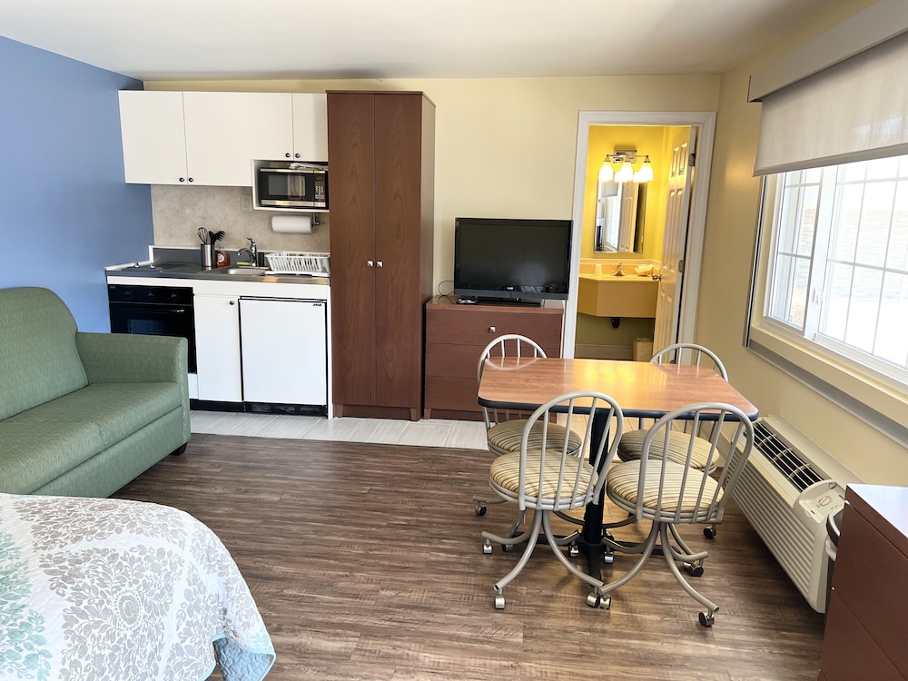 Efficiency, Kitchenette photo 3