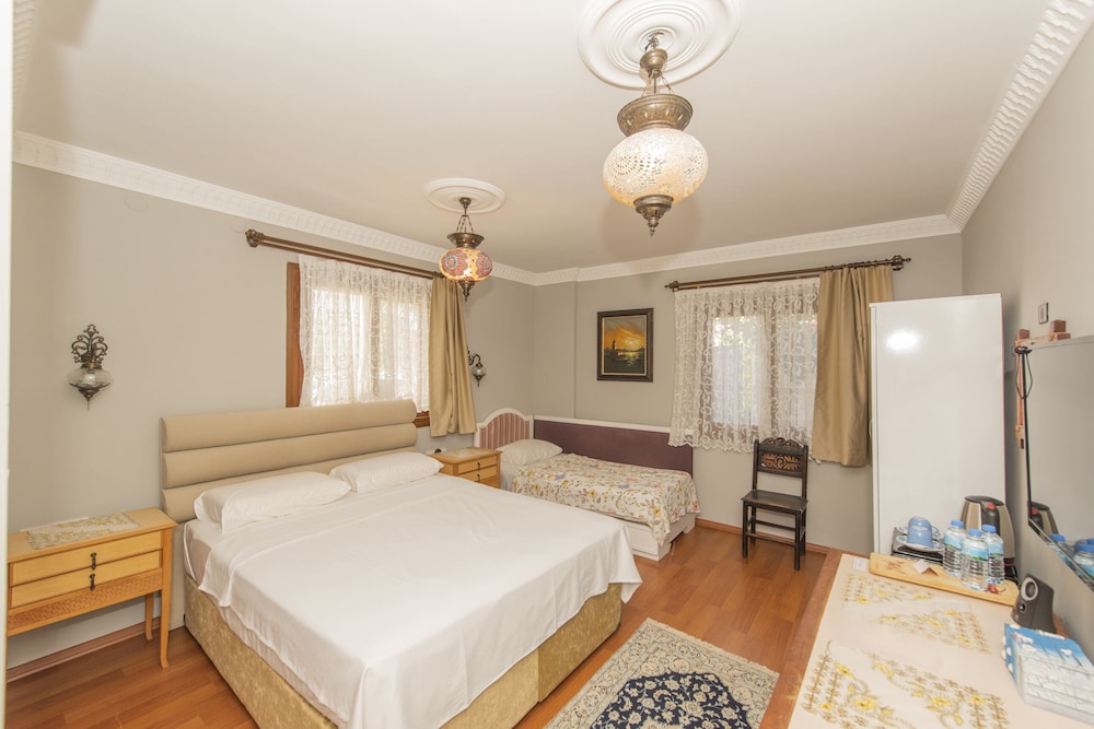 Family Triple Room, Private Bathroom photo 3