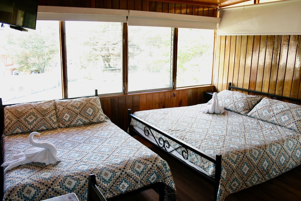 Standard Quadruple Room photo 2