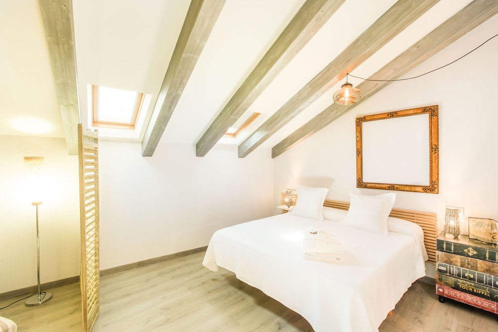 Double Room (Attic) photo 2